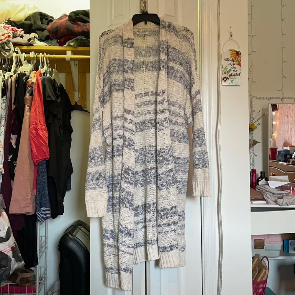 American Eagle cardigan